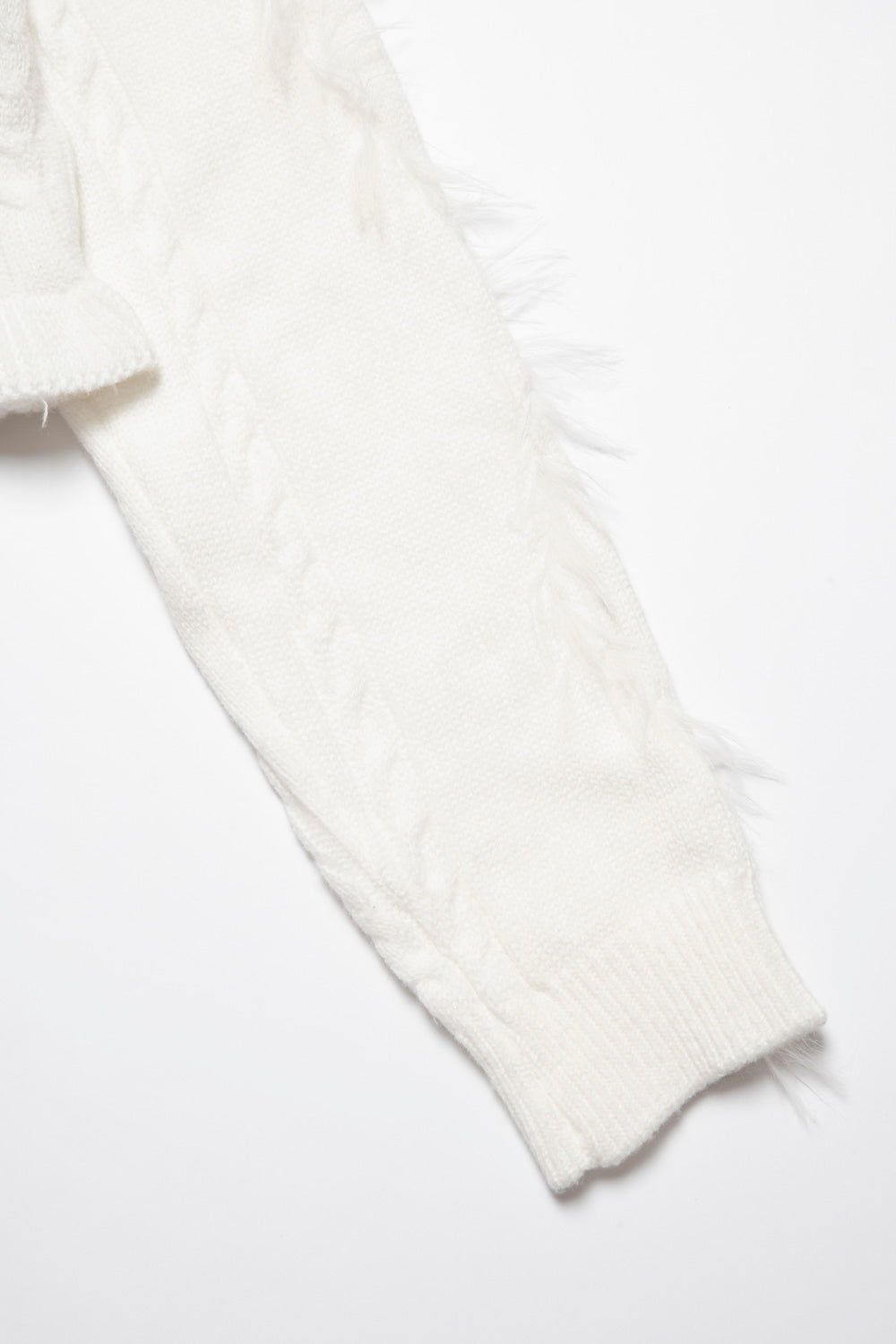 V-neck Short Knit