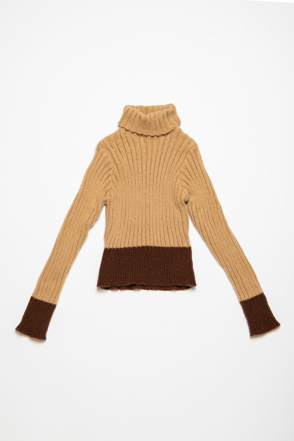 Two-tone turtleneck knit