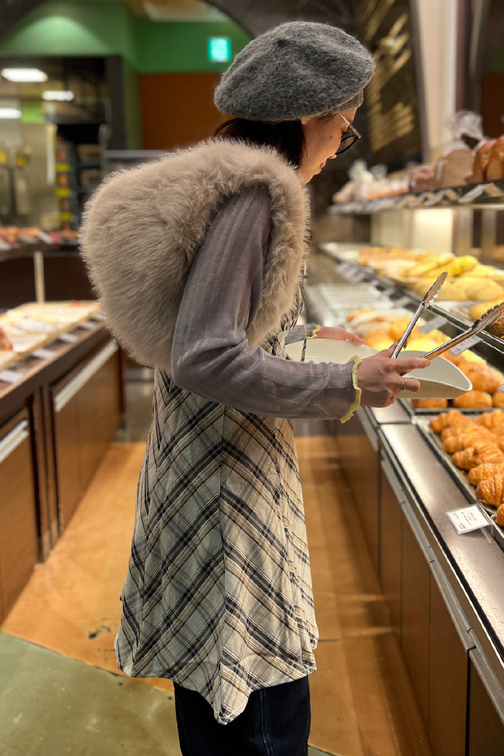 one-handle fur bag