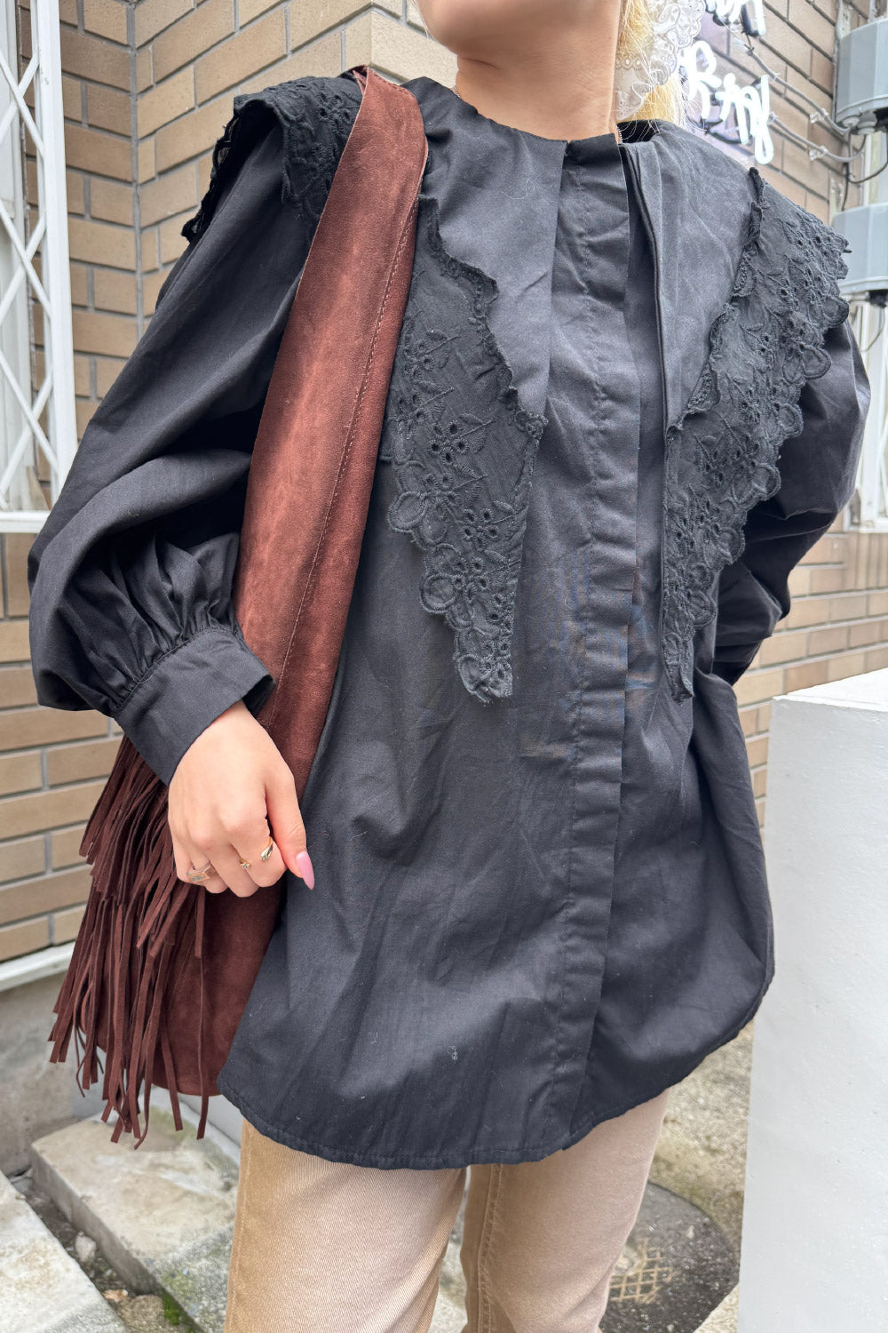 Big collar lace blouse