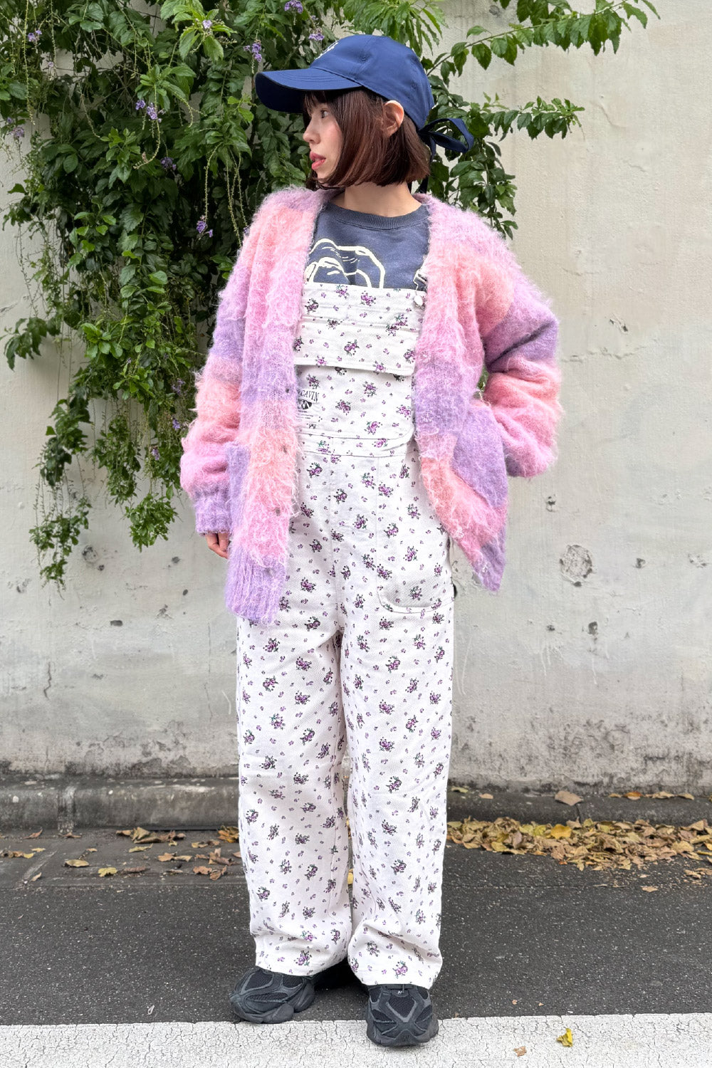 Small floral pattern overall