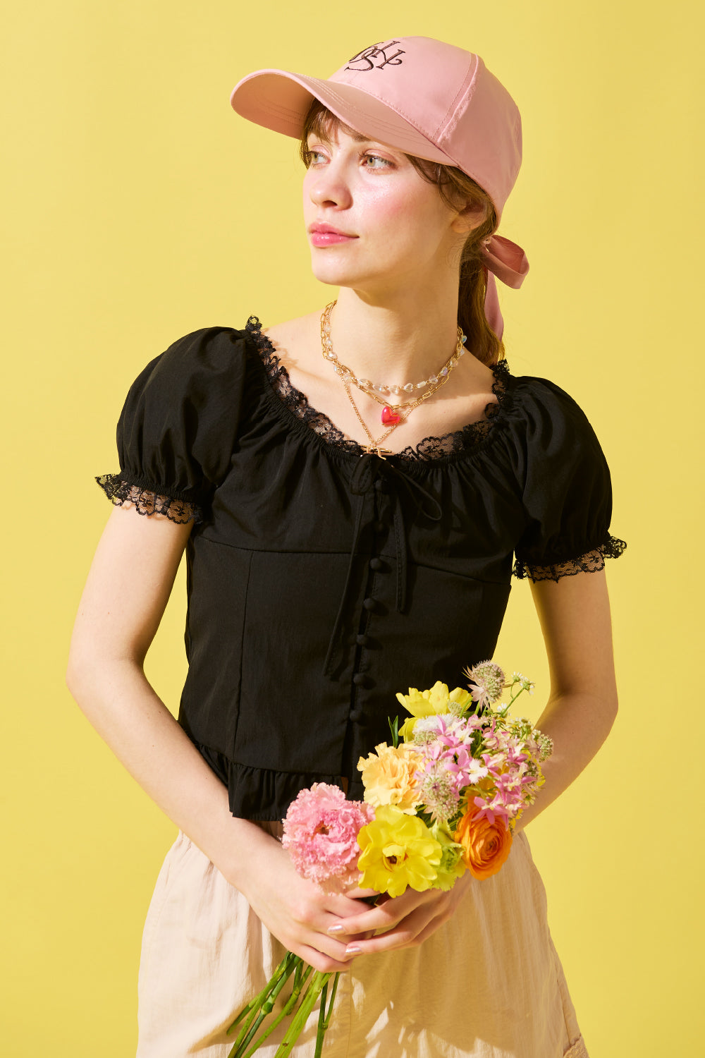 Metal Ribbon Necklace