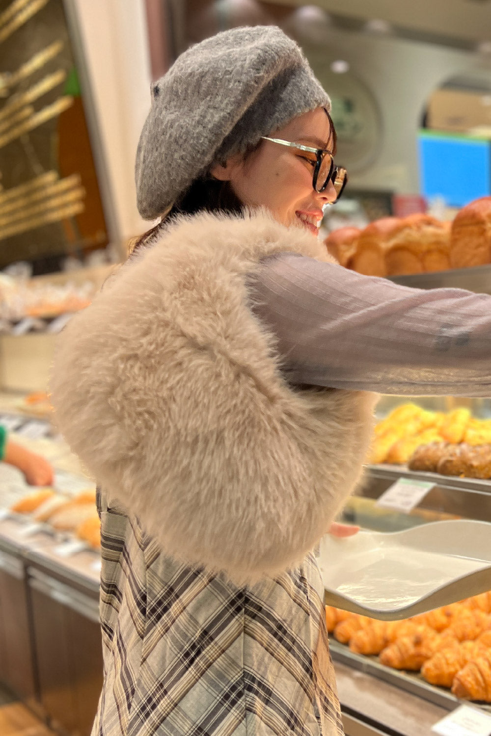 one-handle fur bag