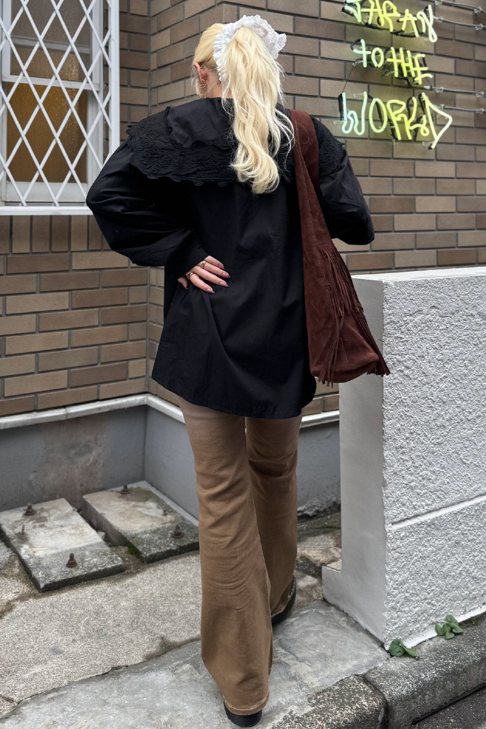 Big collar lace blouse