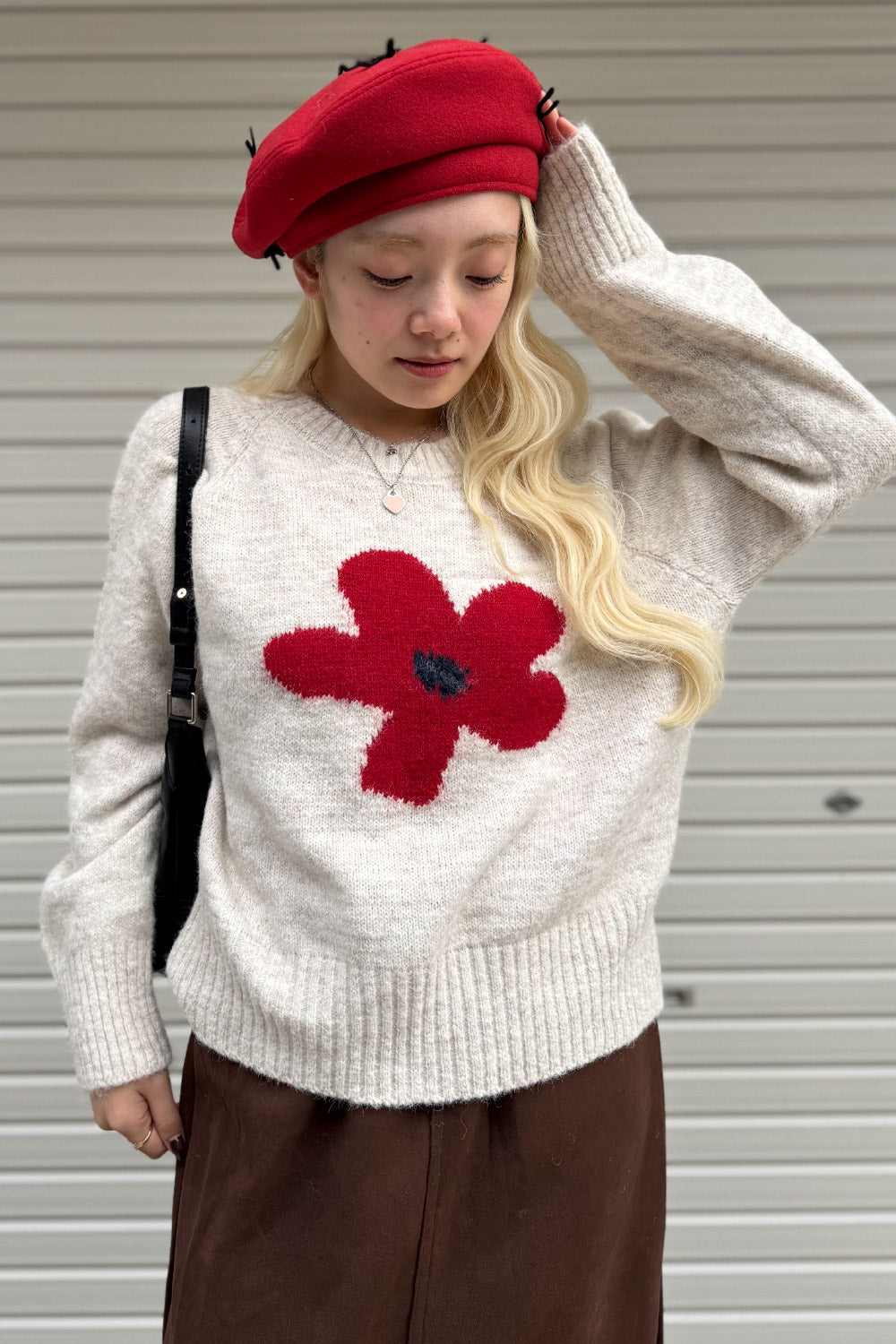 Flower motif knit