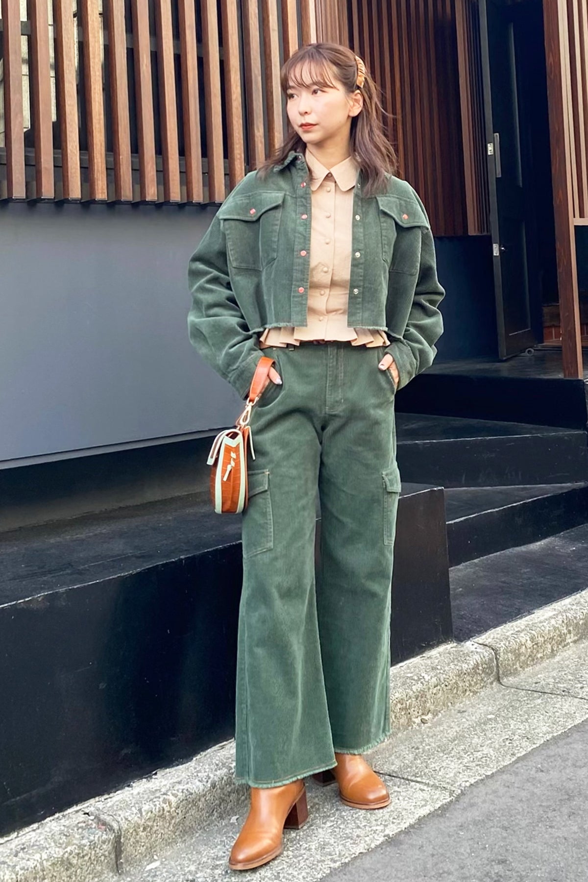 Laid Back Corduroy Shirt / Green