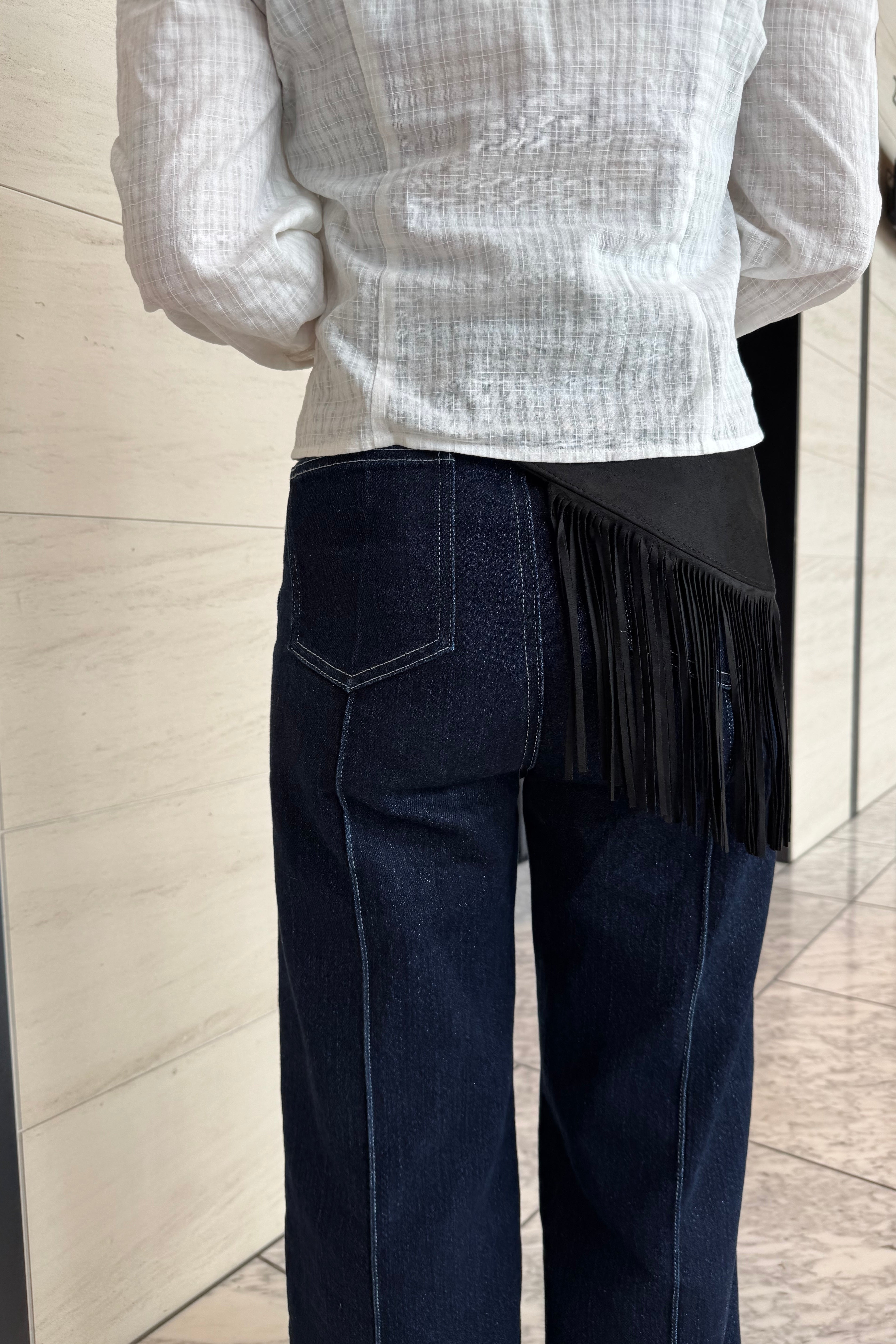 Fringe belt