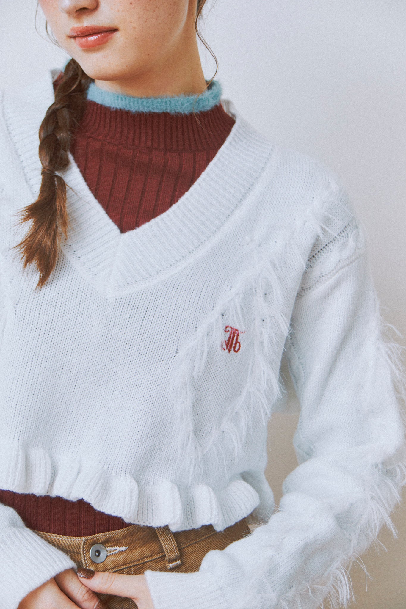 V-neck Short Knit